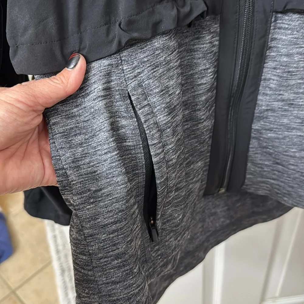 Athleta Run Jacket - Picture 2 of 10